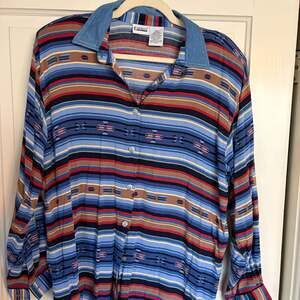 Vintage Capacity Southwestern Aztec Print Shirt with Denim Collar Size Large